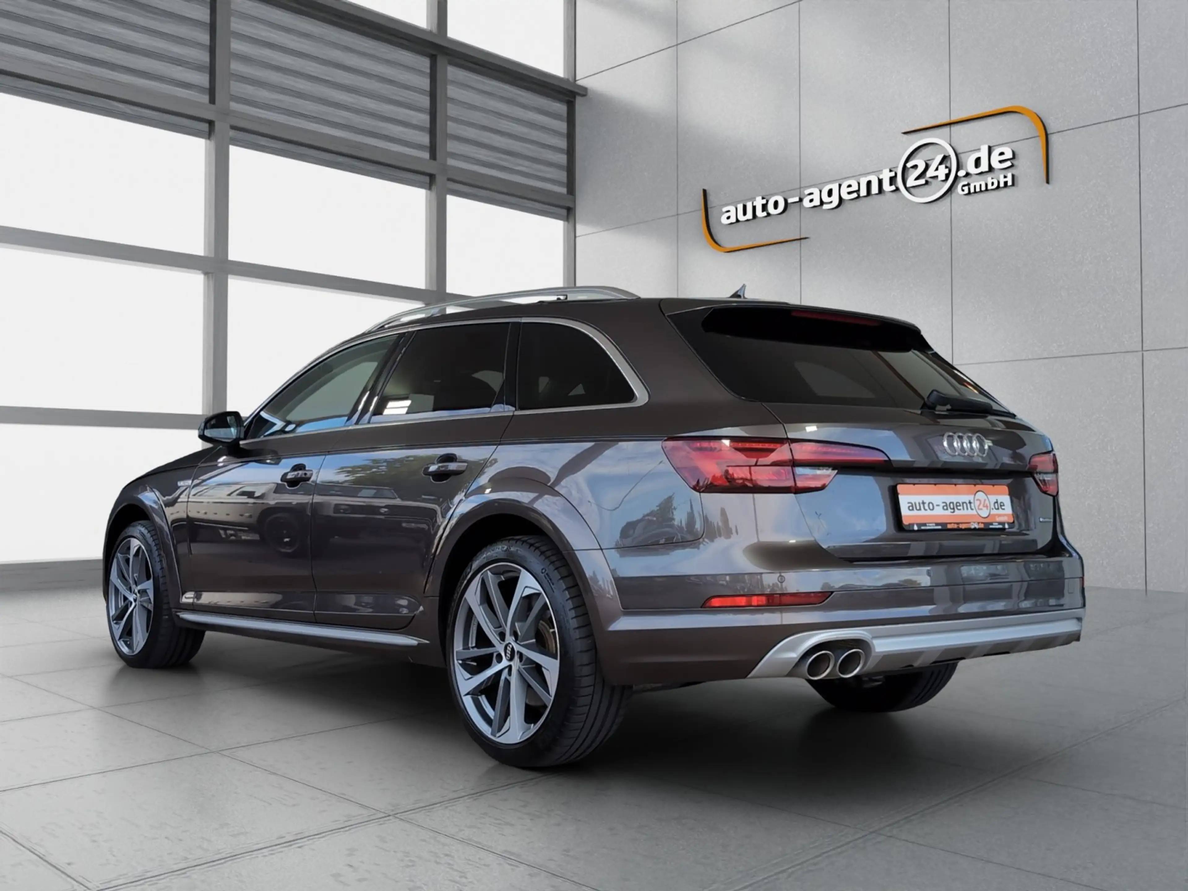 Audi A4 allroad 3.0 TDI V6 quattro/Matrix/ACC/StHzg/B&O/DAB/AHK — photo 3