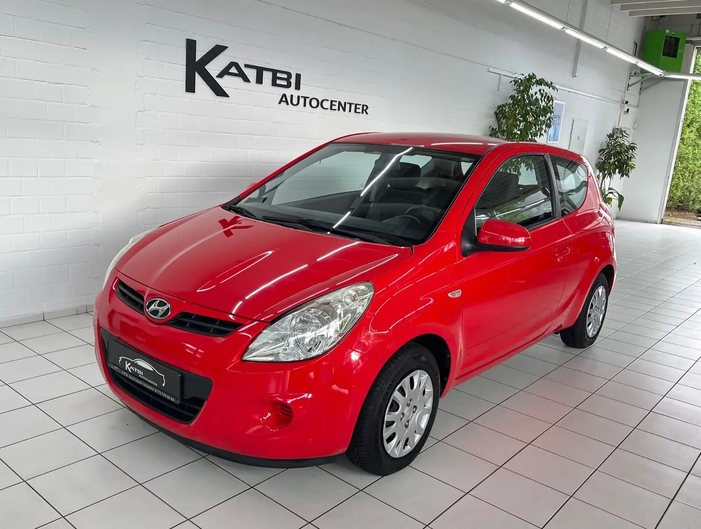 Hyundai i20 1,2  Edition + Klimaanlage HU 01.2027 Rot - 1