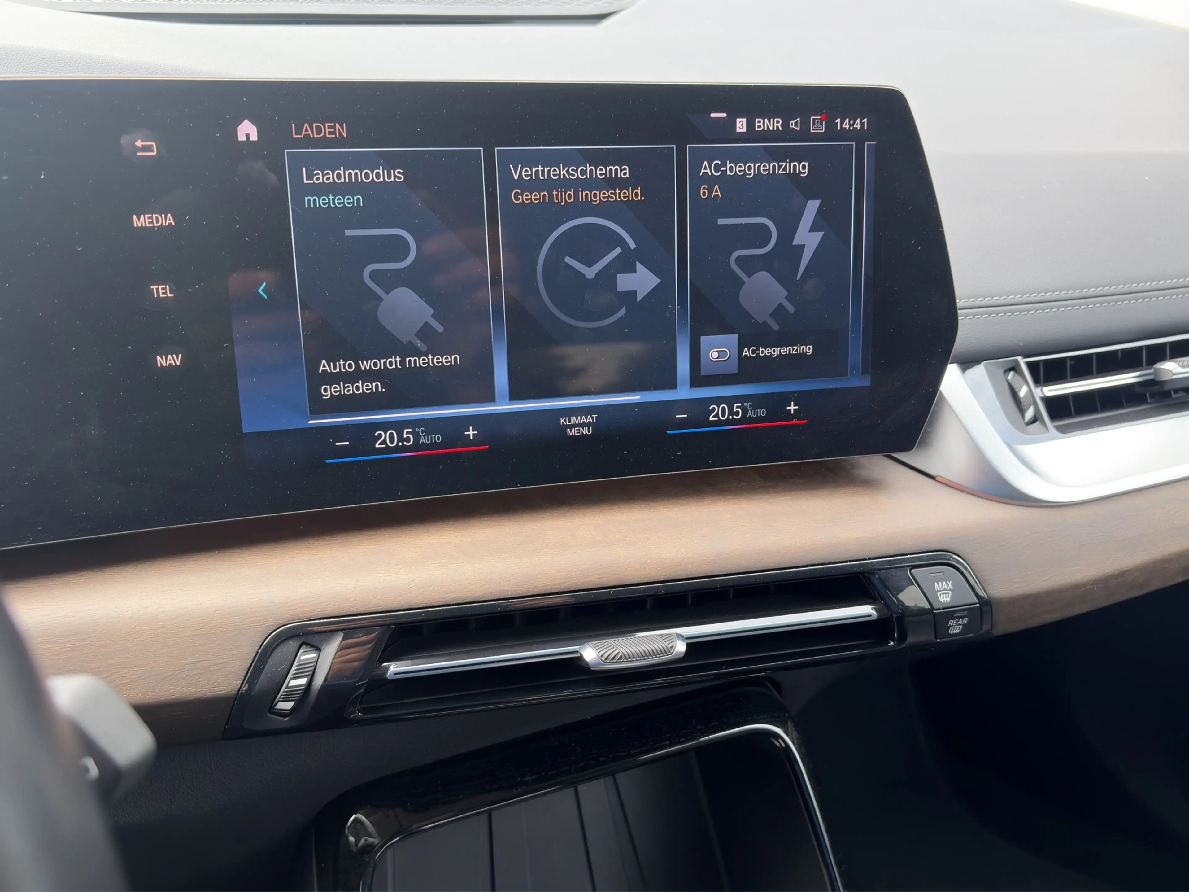BMW 225 2-serie Active Tourer 225e xDrive | Achteruitrijca — photo 20