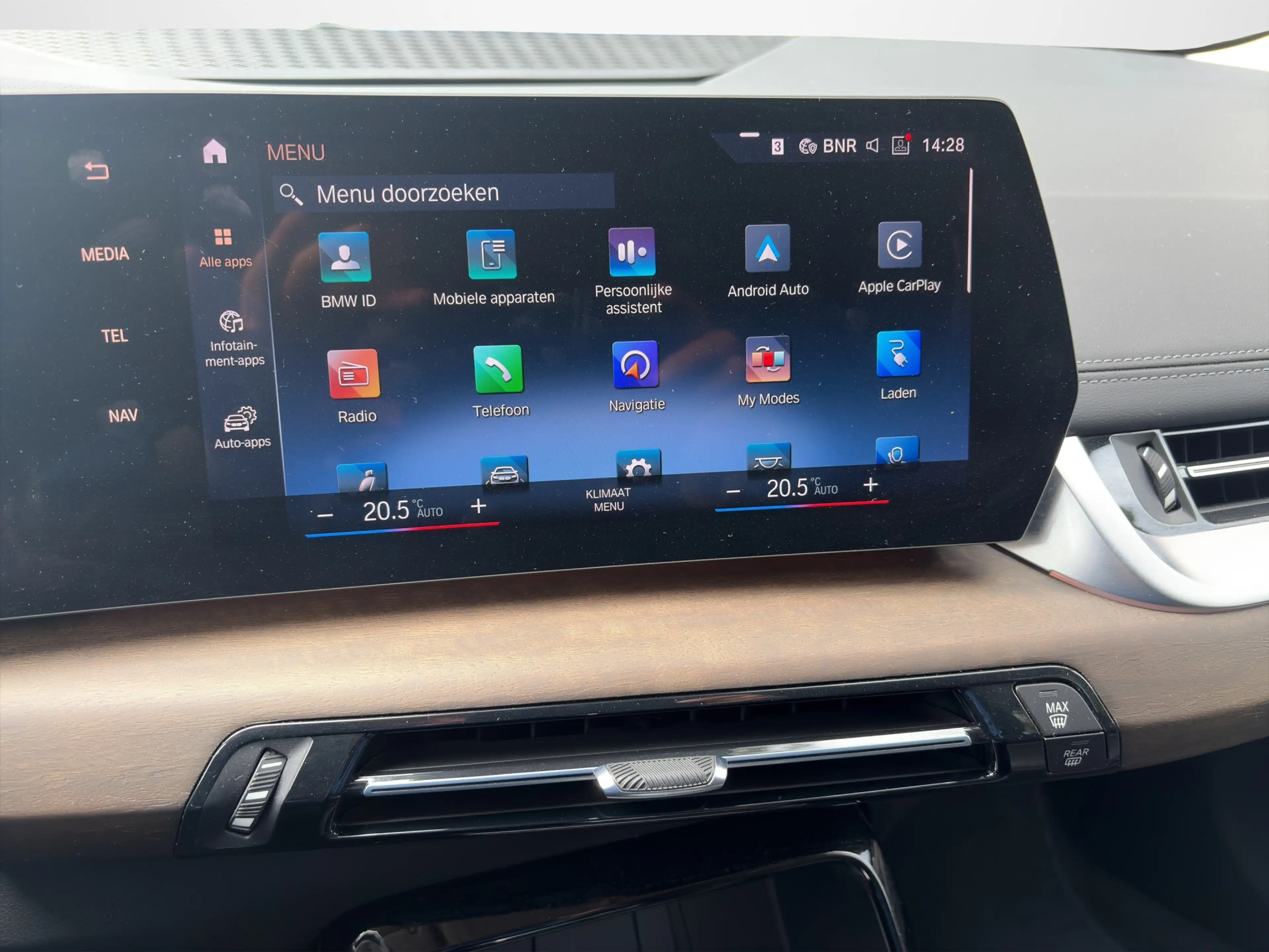 BMW 225 2-serie Active Tourer 225e xDrive | Achteruitrijca — photo 47