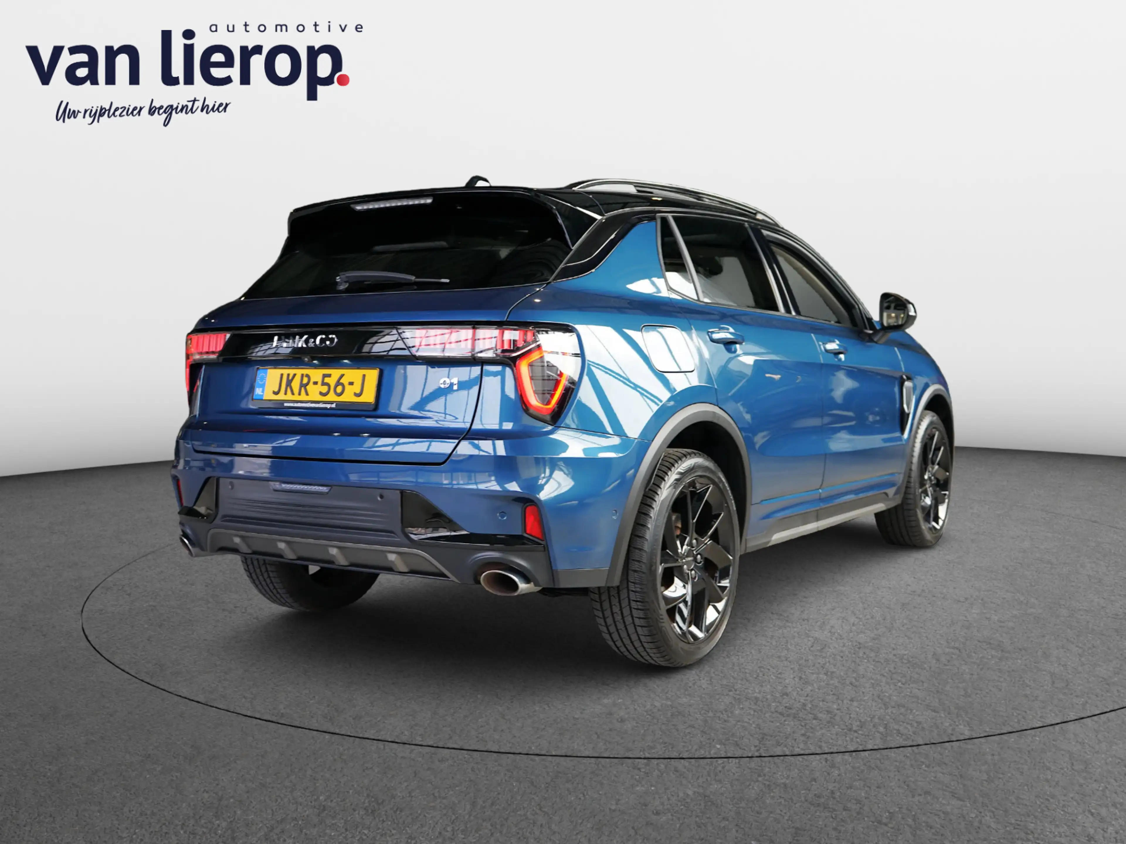 Lynk & Co 01 1.5| PANO | 360 CAMERA | NAVI — photo 3