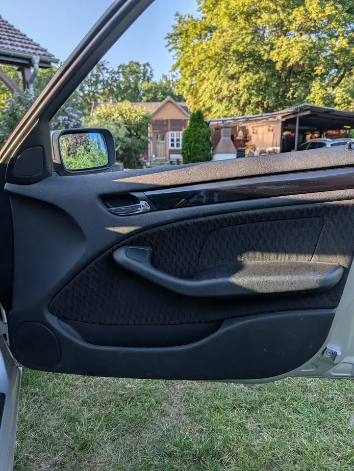BMW 323i, foto 8