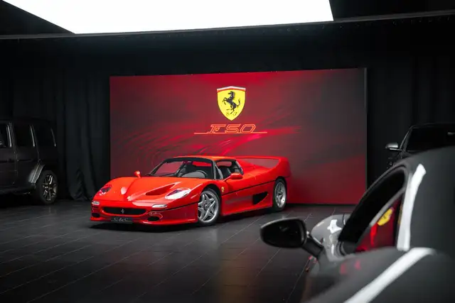 Ferrari F50 view 5
