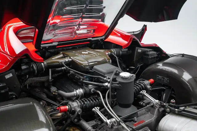 Ferrari F50 view 15