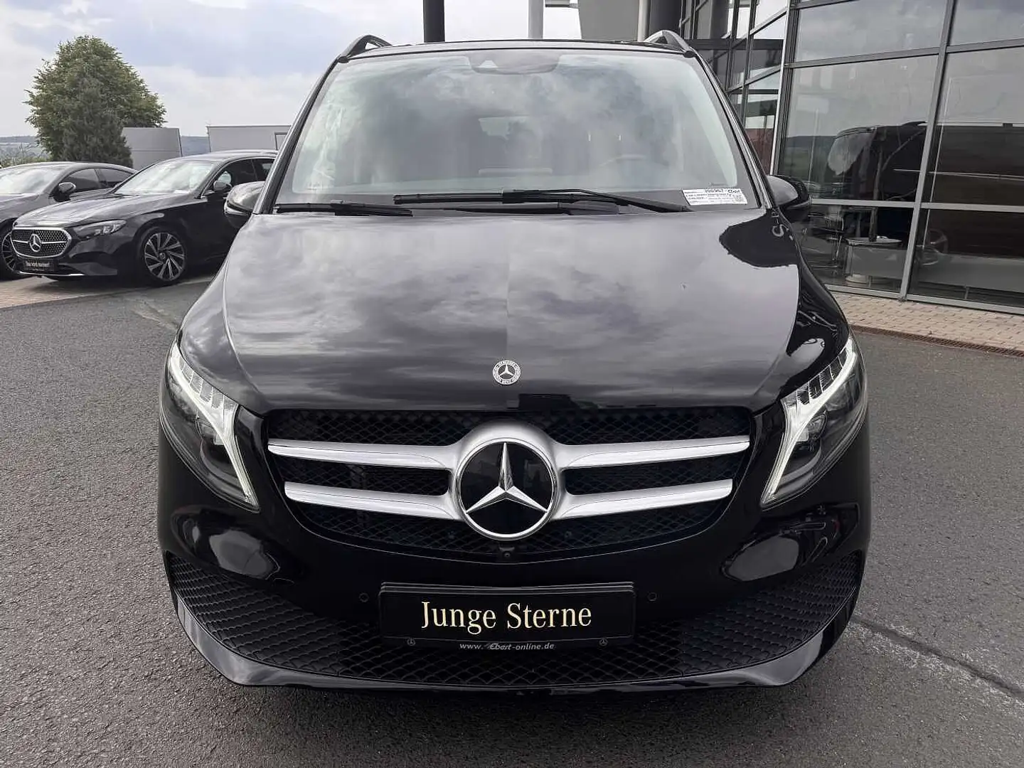 Mercedes-Benz V 300 d 4MATIC AVA 3430 AHK2,5 DISTRONIC 360 Schwarz - 2