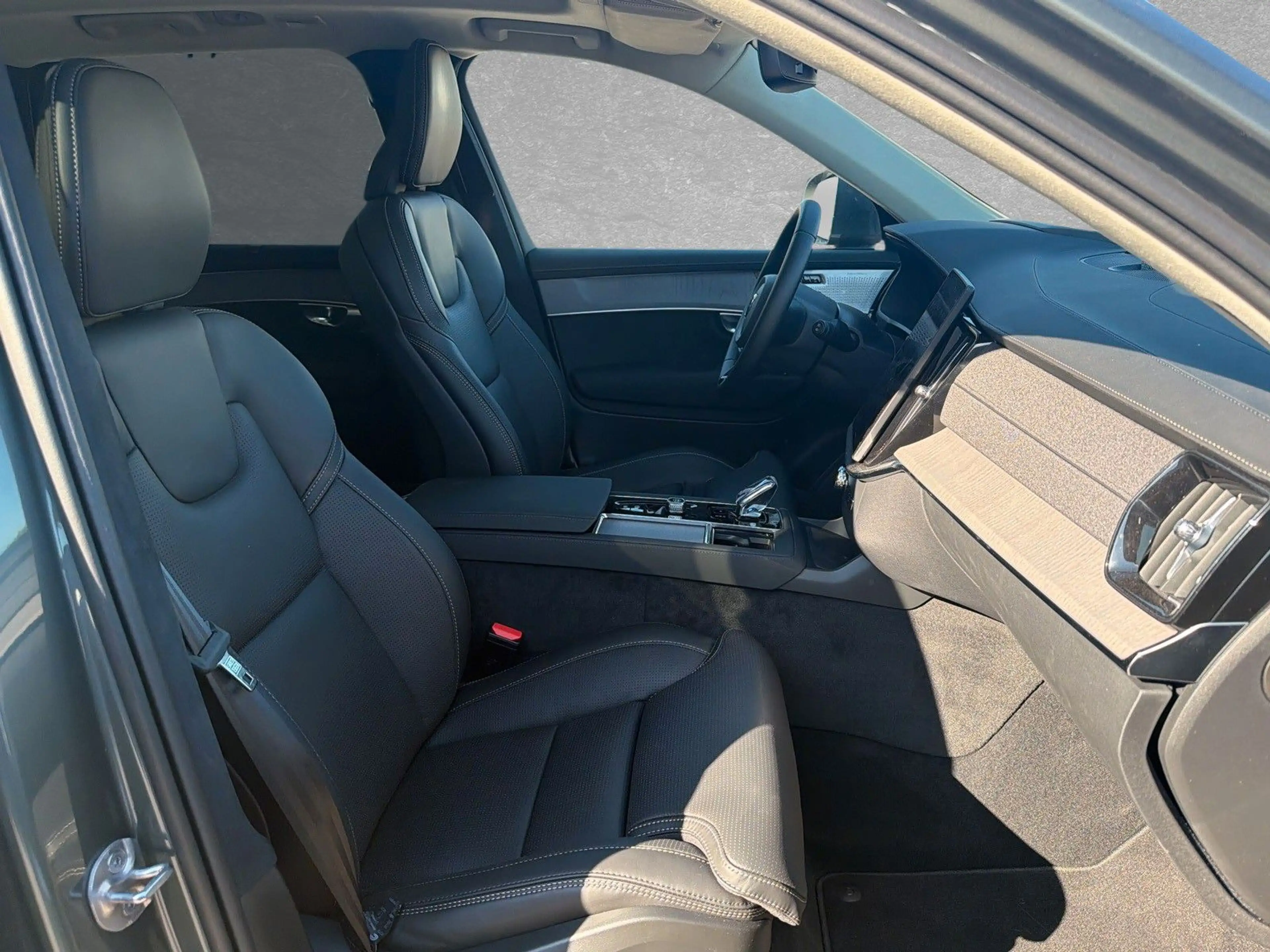 Volvo XC90 T8 AWD Ultra Bright 7-Sitzer  ACC HUD SD — photo 4