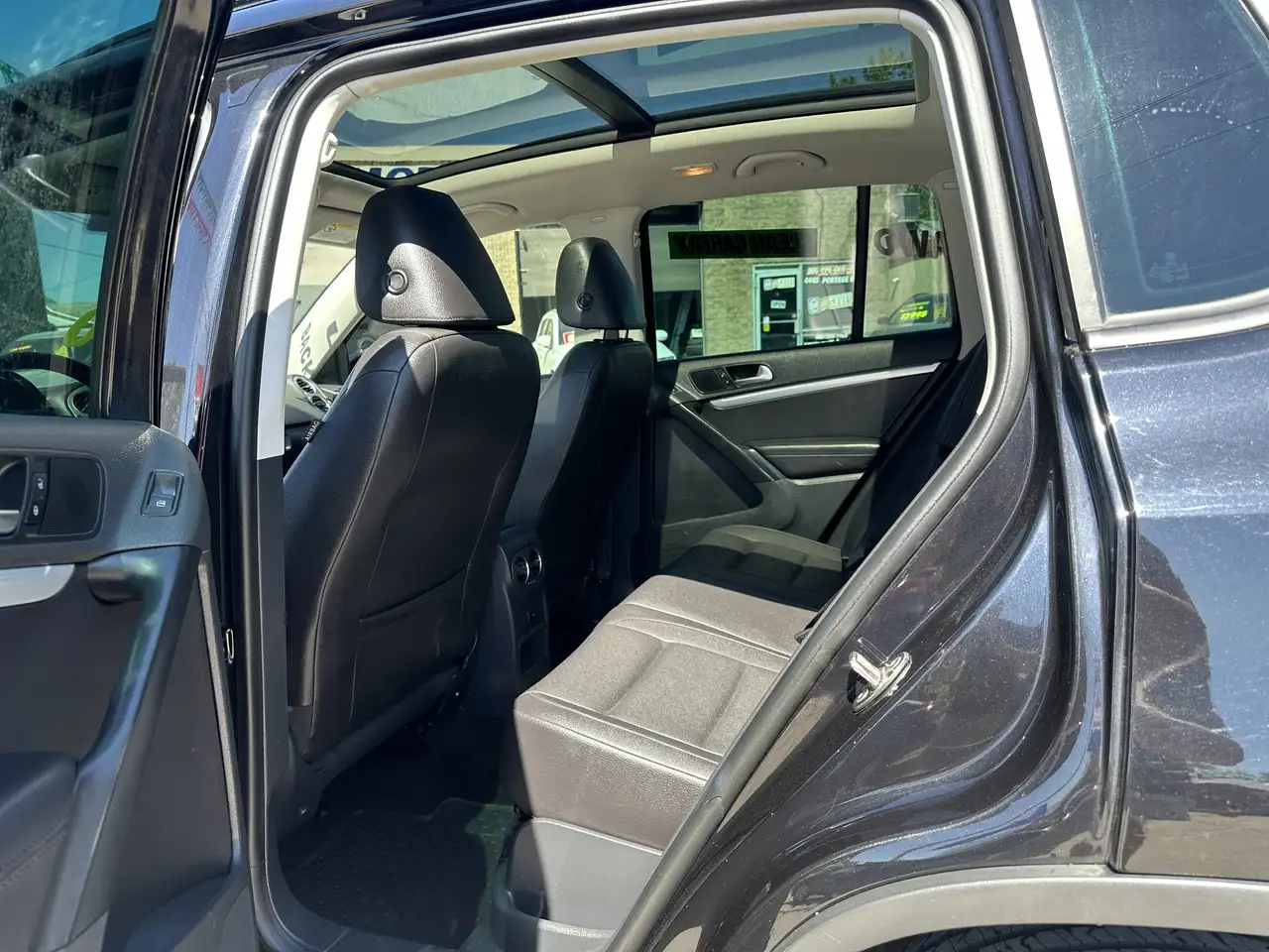 Volkswagen Tiguan снимка Volkswagen Tiguan