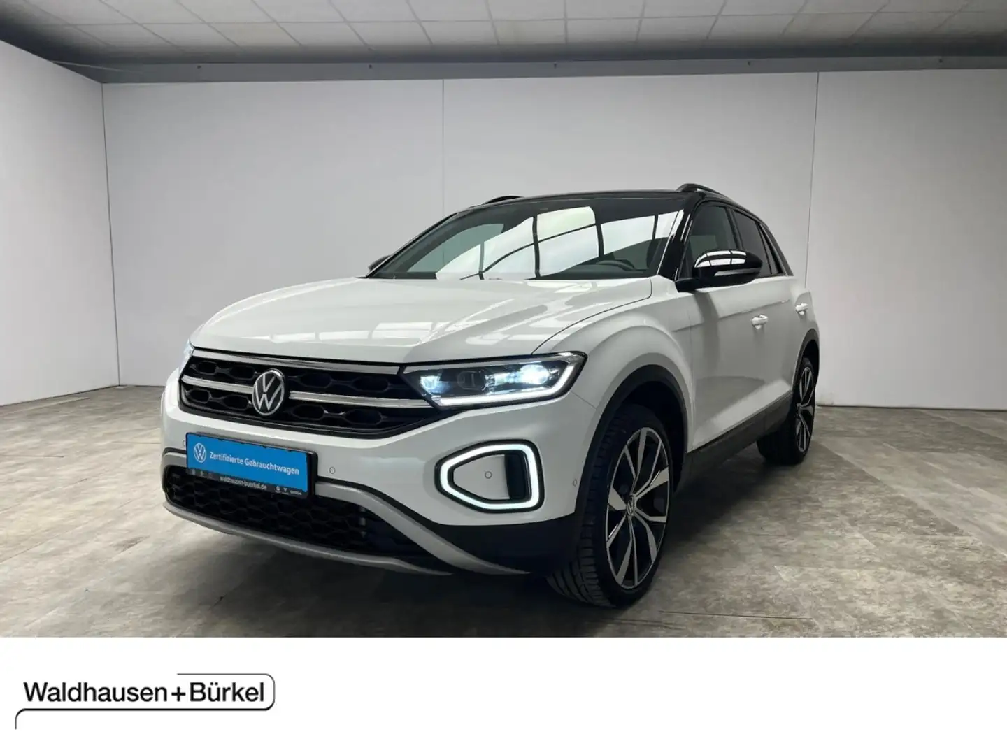 Volkswagen T-Roc 1.5 TSI DSG Style Panorama Klima Navi Weiß - 1