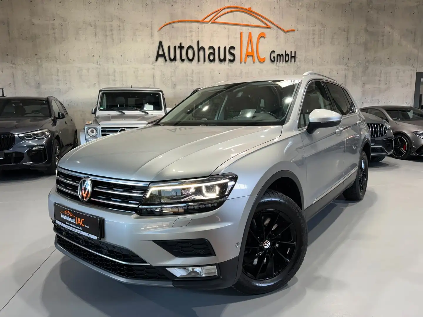 Volkswagen Tiguan Highline/4-Motion/ACC/TOTW/SPURH/LED/DAB Silber - 1