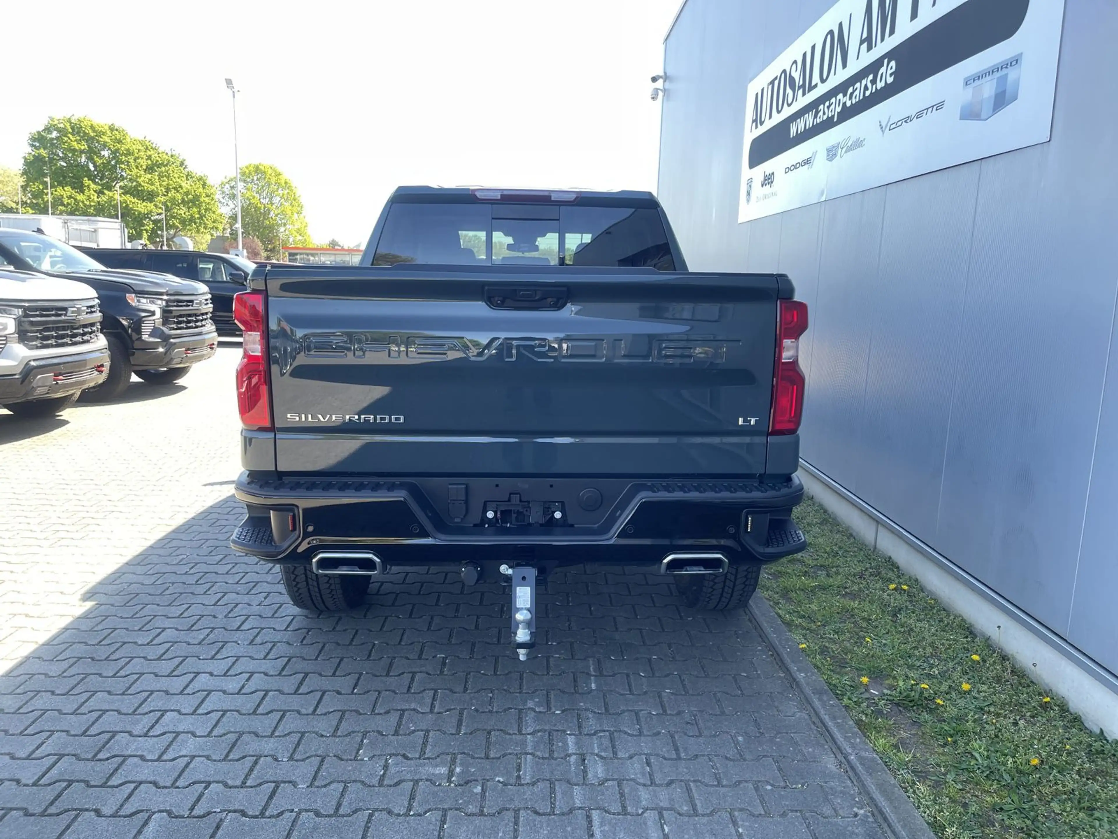 Chevrolet Silverado 1500 LT Trail Boss 6.2 V8 — photo 4