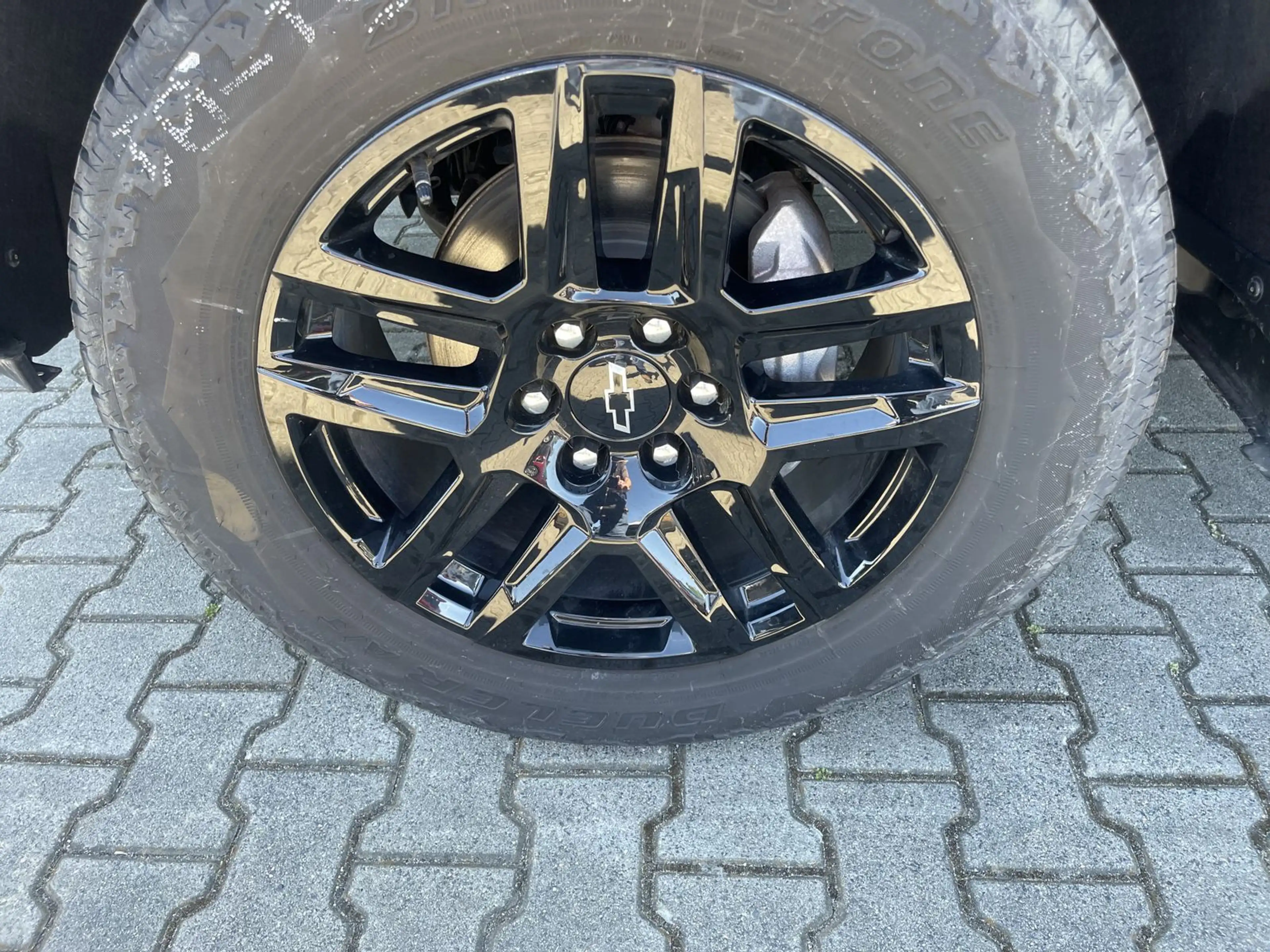 Chevrolet Silverado 1500 LT Trail Boss 6.2 V8 — photo 6