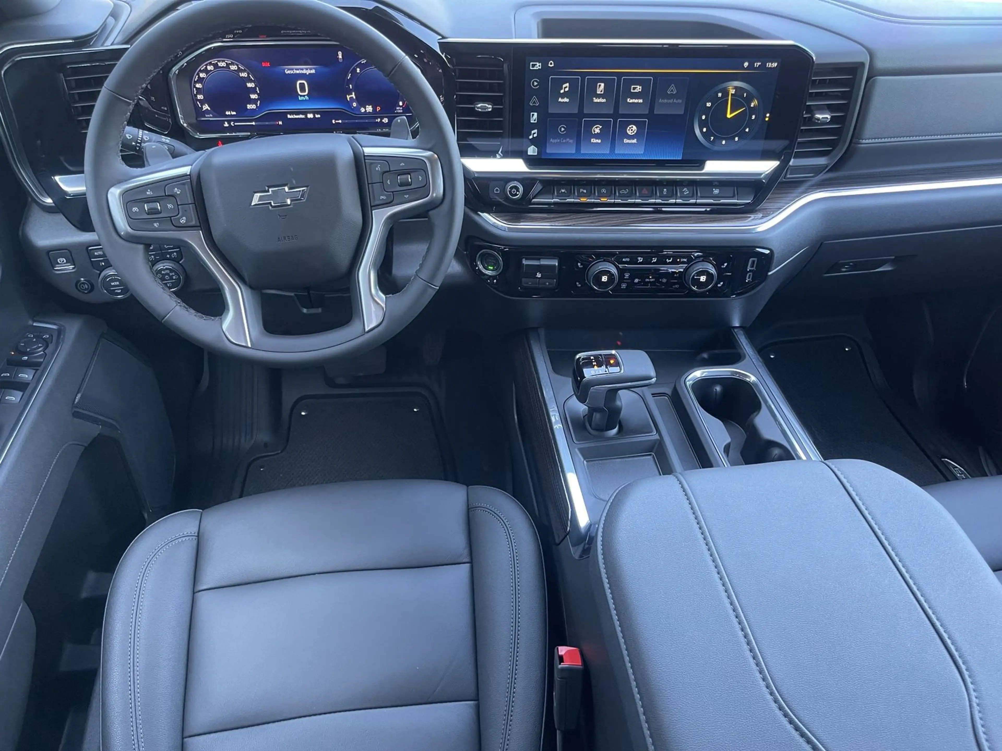 Chevrolet Silverado 1500 LT Trail Boss 6.2 V8 — photo 8