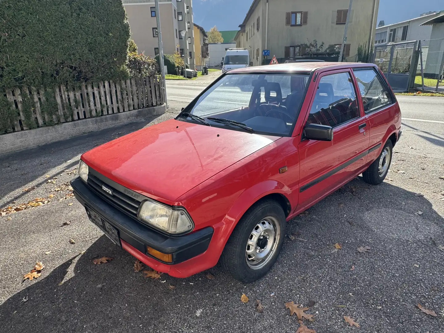 Toyota Starlet NP70 - 2