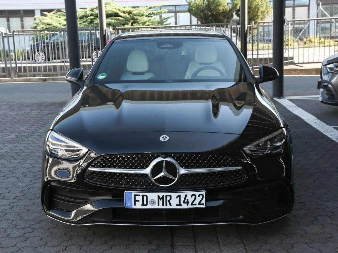 Mercedes-Benz C 220 d AMG Panorama Memory AHK Lenkradheizung Czarny - 2