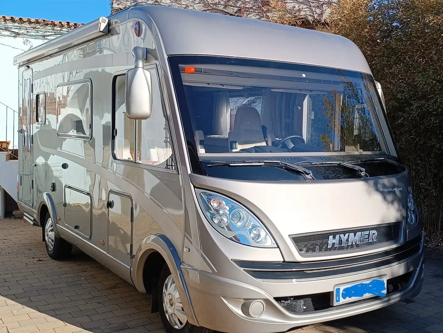 Caravans-Wohnm Hymer B544 Integral Premium Line Grijs - 2