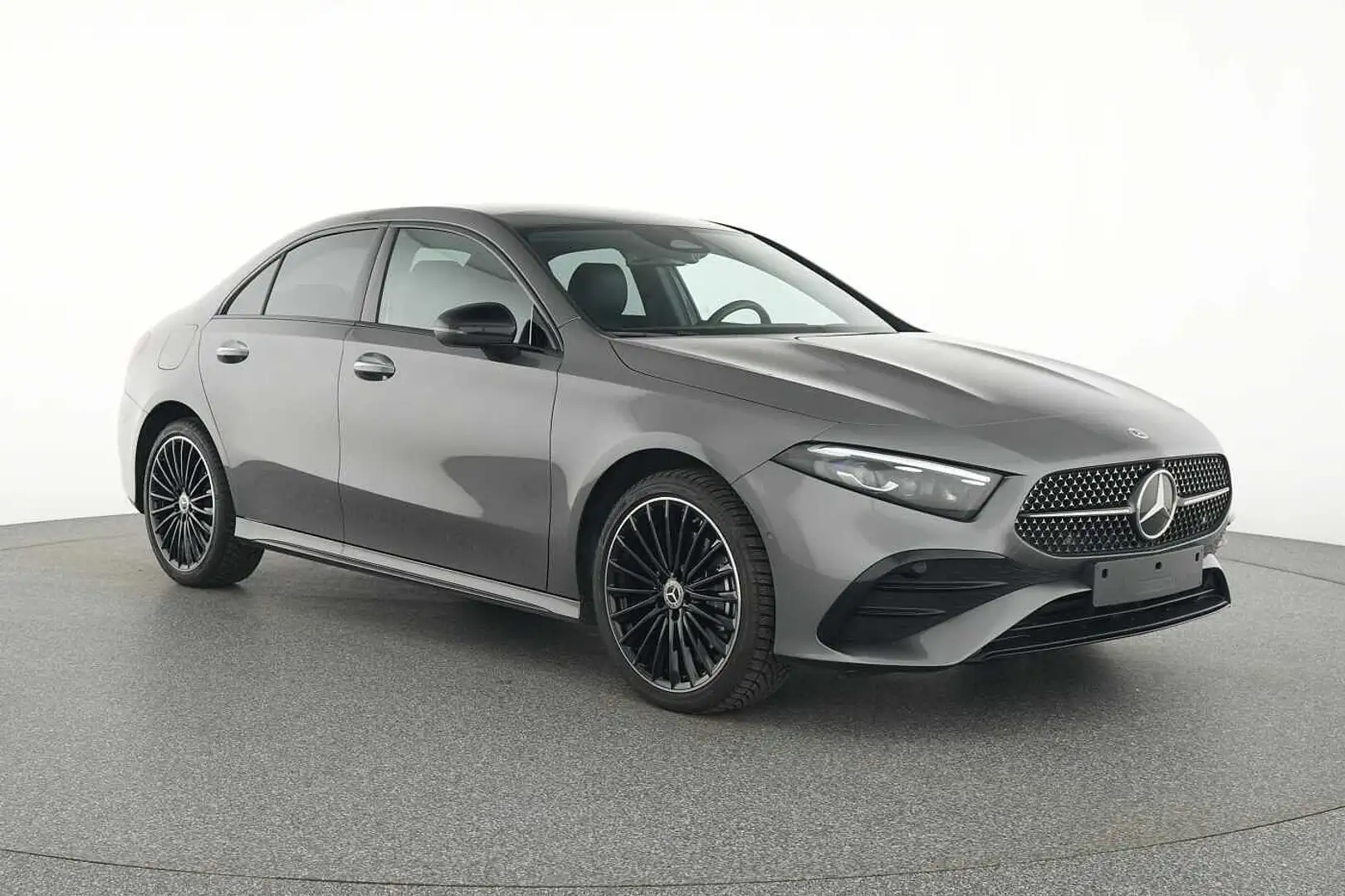 Mercedes-Benz A 250 e Berline AMG Line * Pano dak * Grau - 2