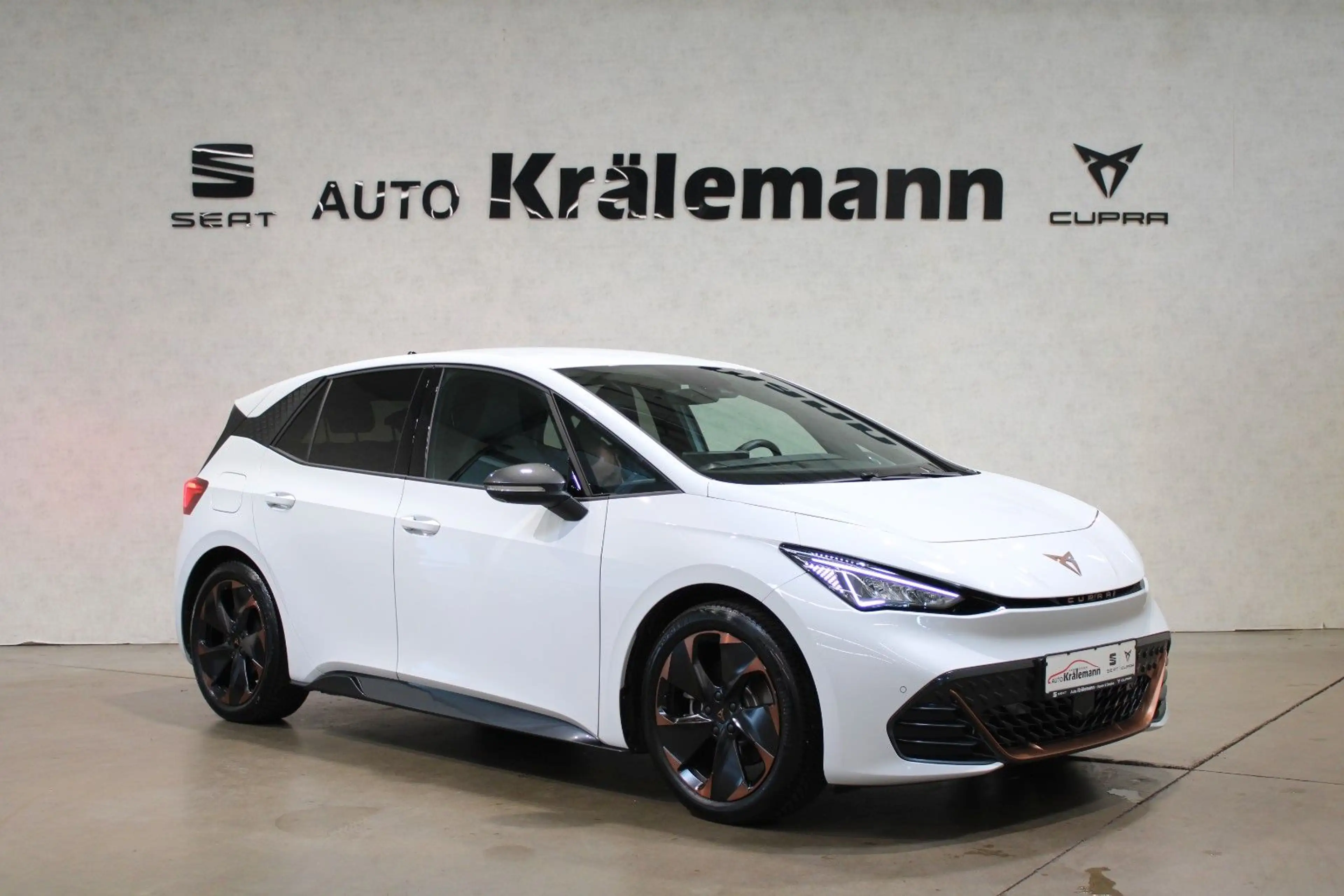 CUPRA Born Edition Dynamic 150kW 58kWh*Navi*360G-Kam*
