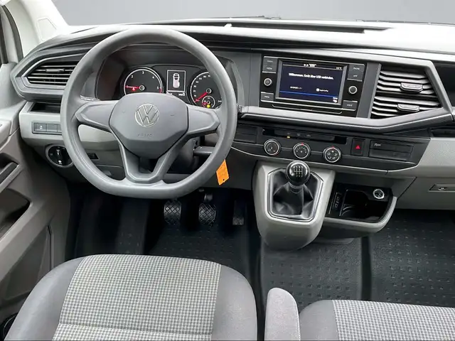Volkswagen T6.1 Transporter Kombi TDI 4MOTION Ansicht 15