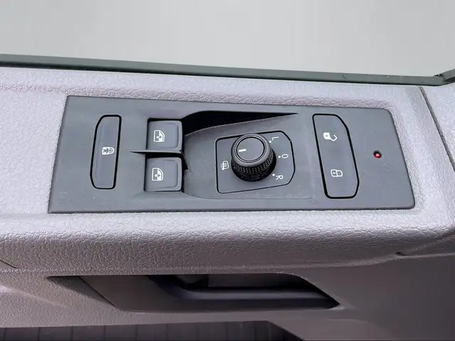 Volkswagen T6.1 Transporter Kombi TDI 4MOTION Ansicht 19
