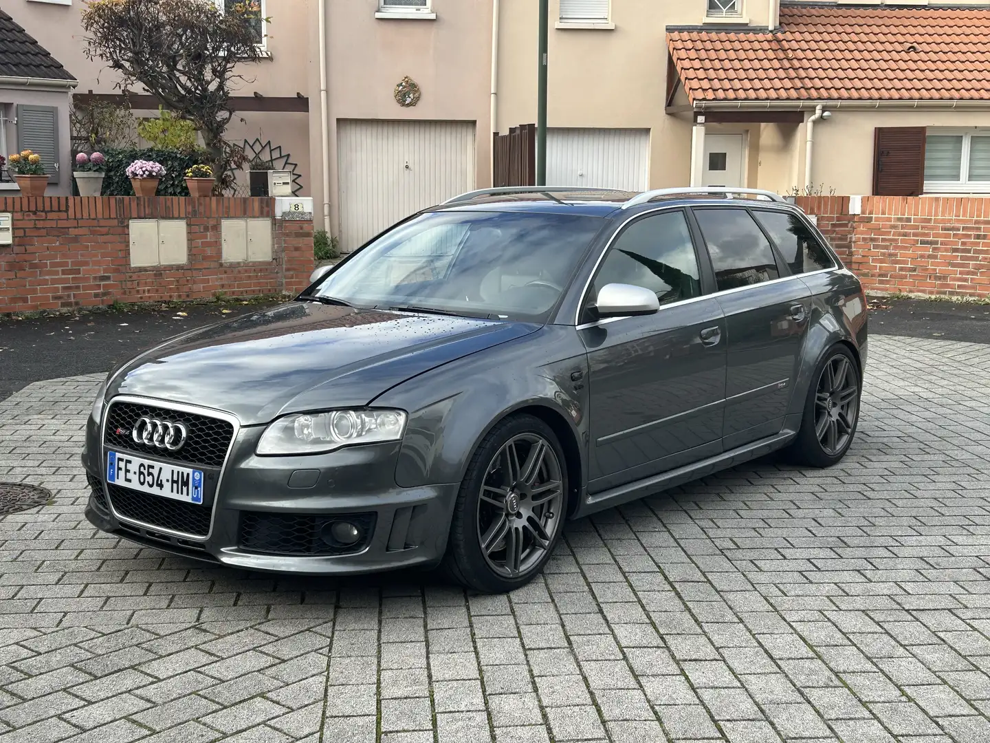 Audi RS4 B7 Avant Quattro - 1