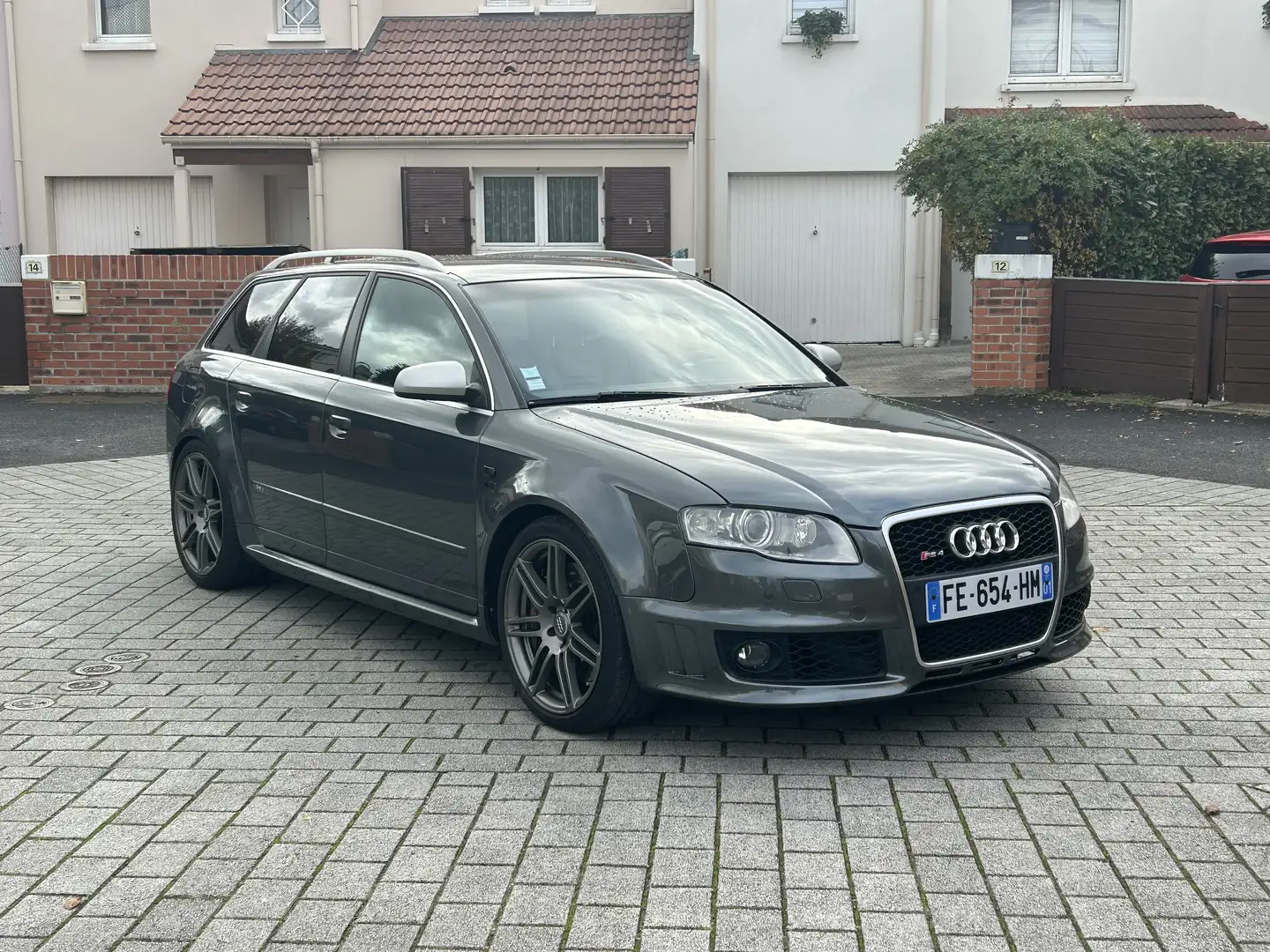 Audi RS4 B7 Avant Quattro - 2