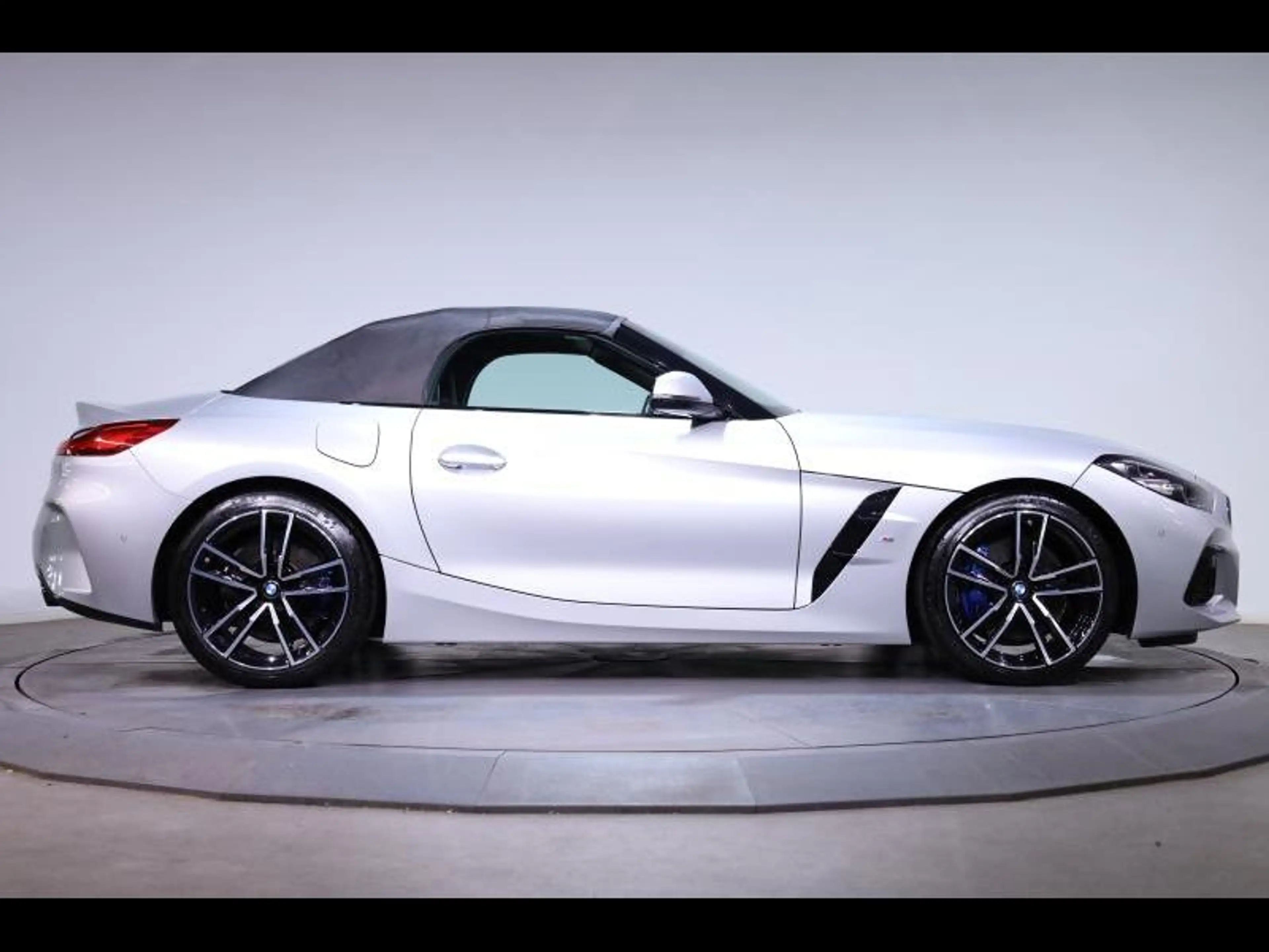 BMW Z4 sDrive20i Kit M Sport — photo 9