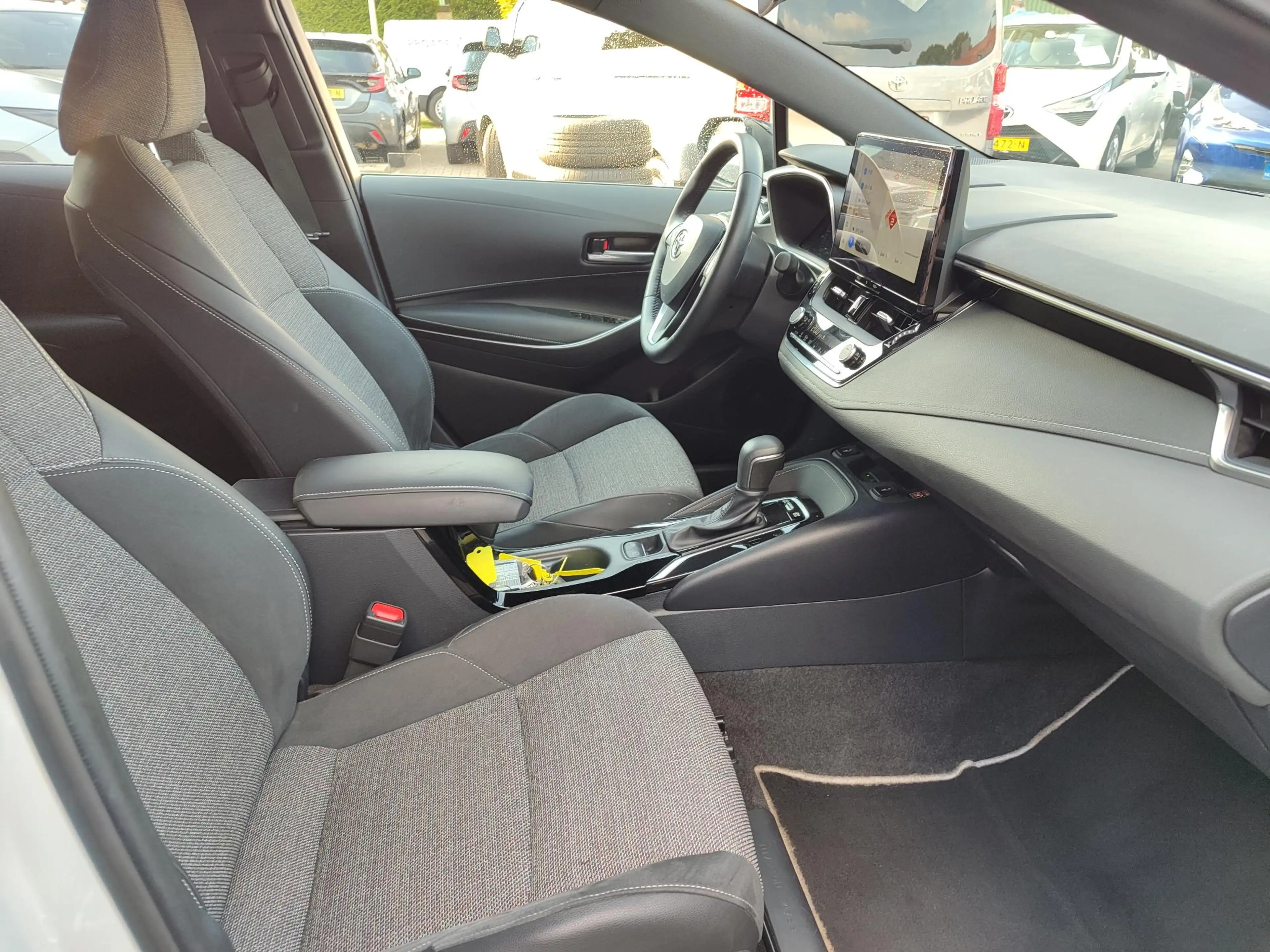 Toyota Corolla Touring Sports Hybrid 140 DYNAMIC STOEL/STUURVERW — photo 10