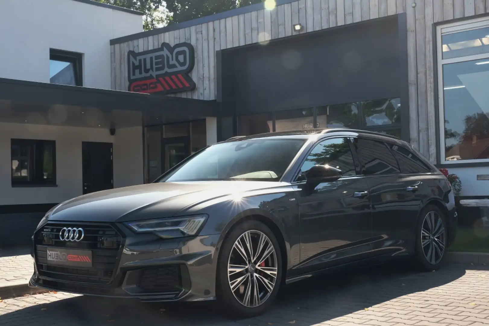 Audi A6 Avant 55 TFSI e q. Comp. S-Line, Pano, Dealer onde Gris - 1