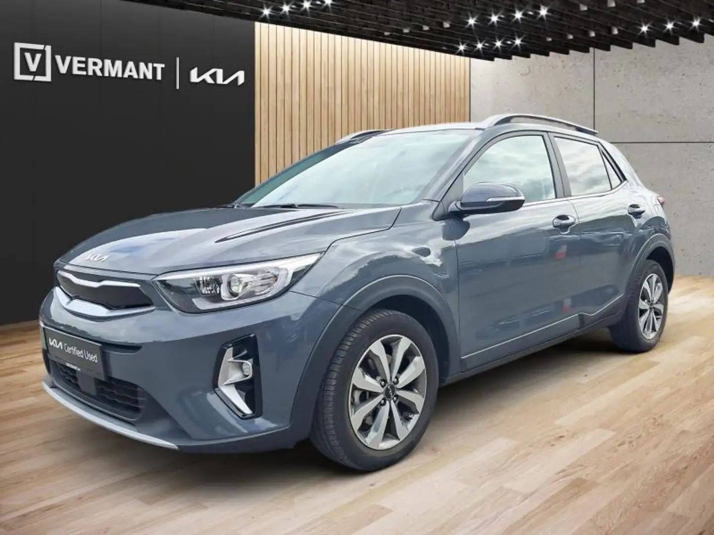 Kia Stonic 1.0 GDI manueel Grijs - 1