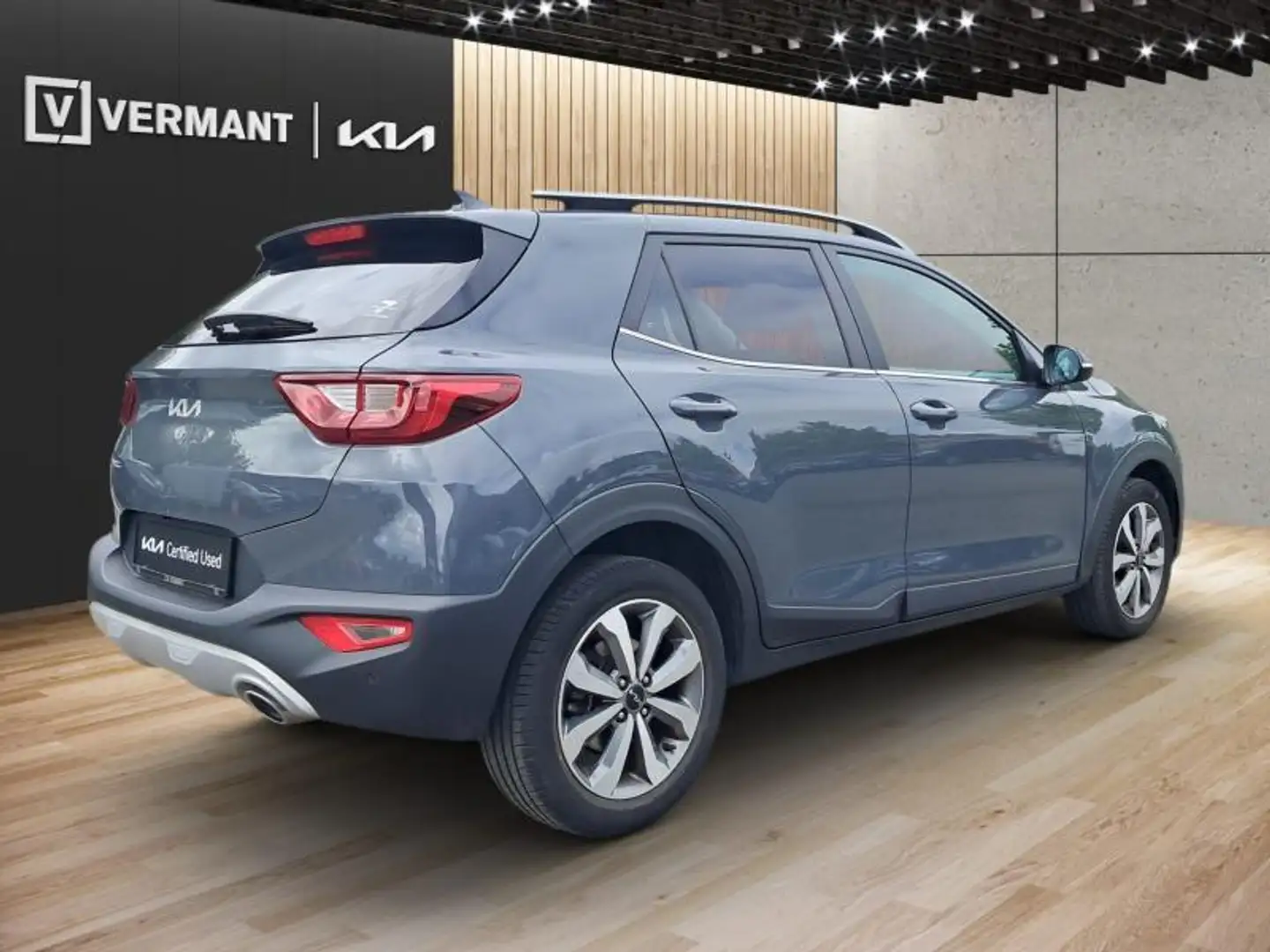 Kia Stonic 1.0 GDI manueel Grijs - 2