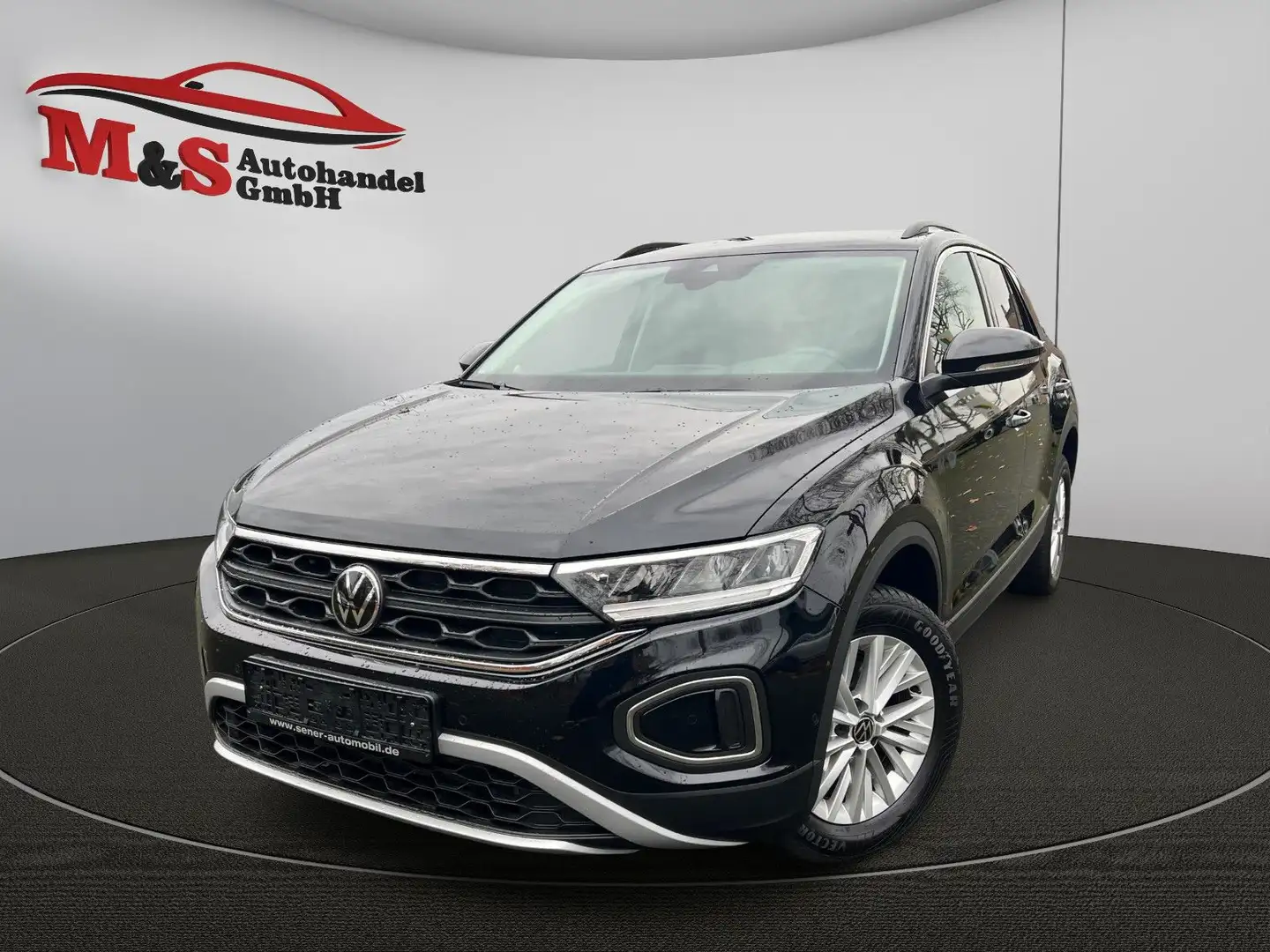 Volkswagen T-Roc Life - LED - Virtual - NAVI - PDC Schwarz - 1
