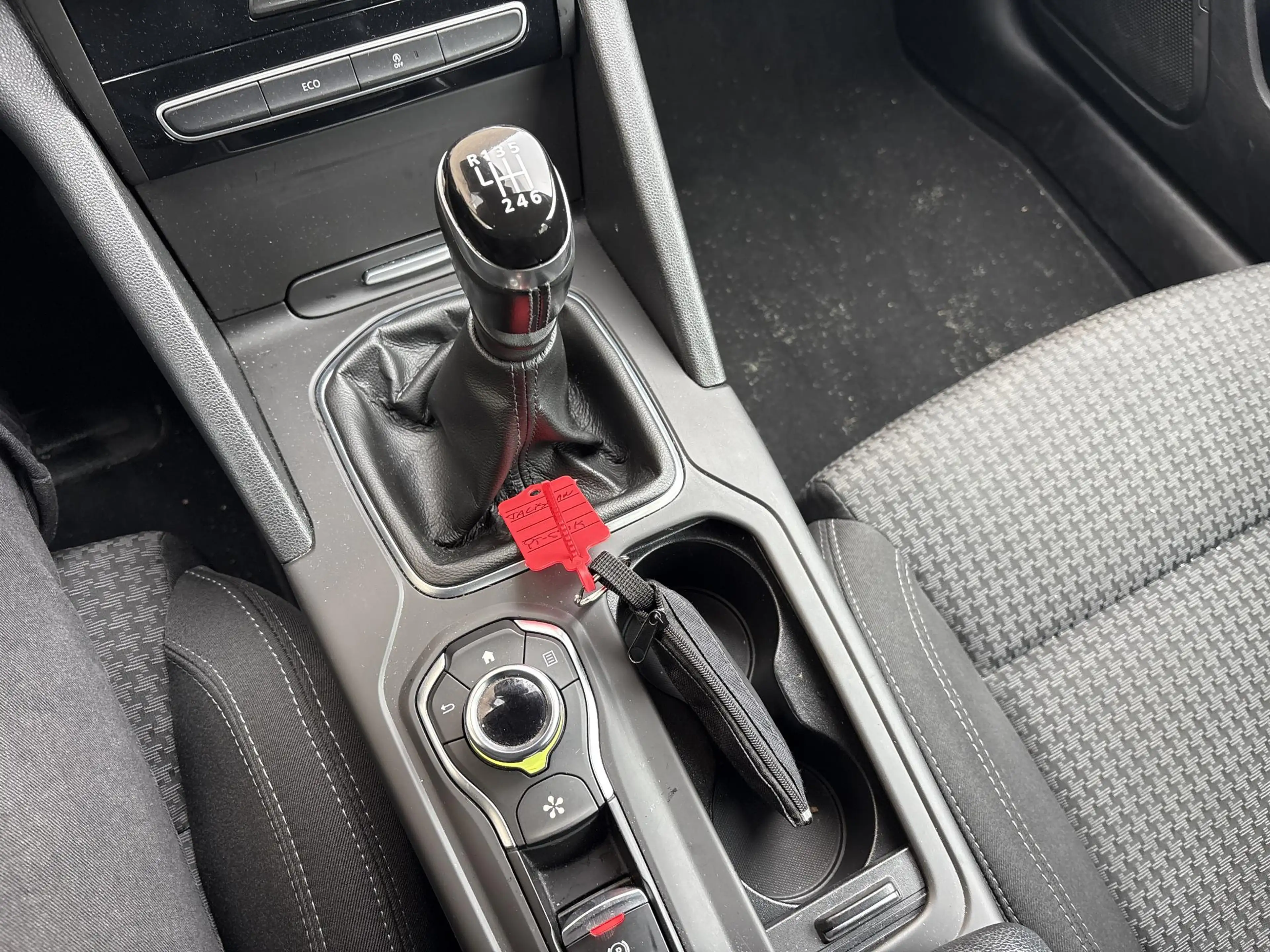 Renault Talisman Estate 1.5 dCi Zen | Climate | Cruise | Navi | PDC — photo 14
