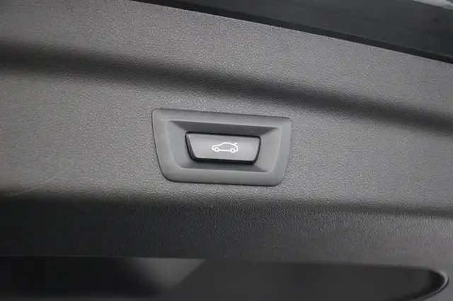 BMW 2 Series view 12