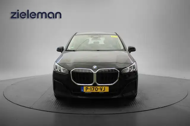 BMW 2 Series view 14