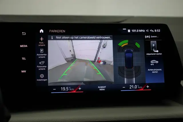 BMW 2 Series view 7