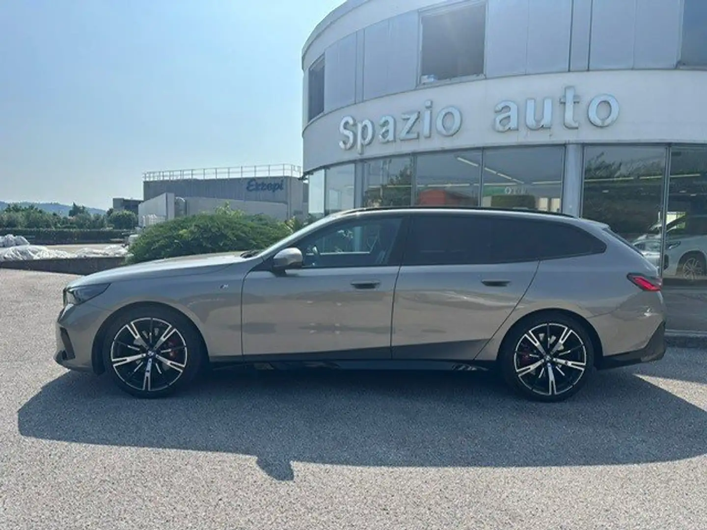 BMW 520 520d Touring M-SPORT PRO RADAR auto Grigio - 2