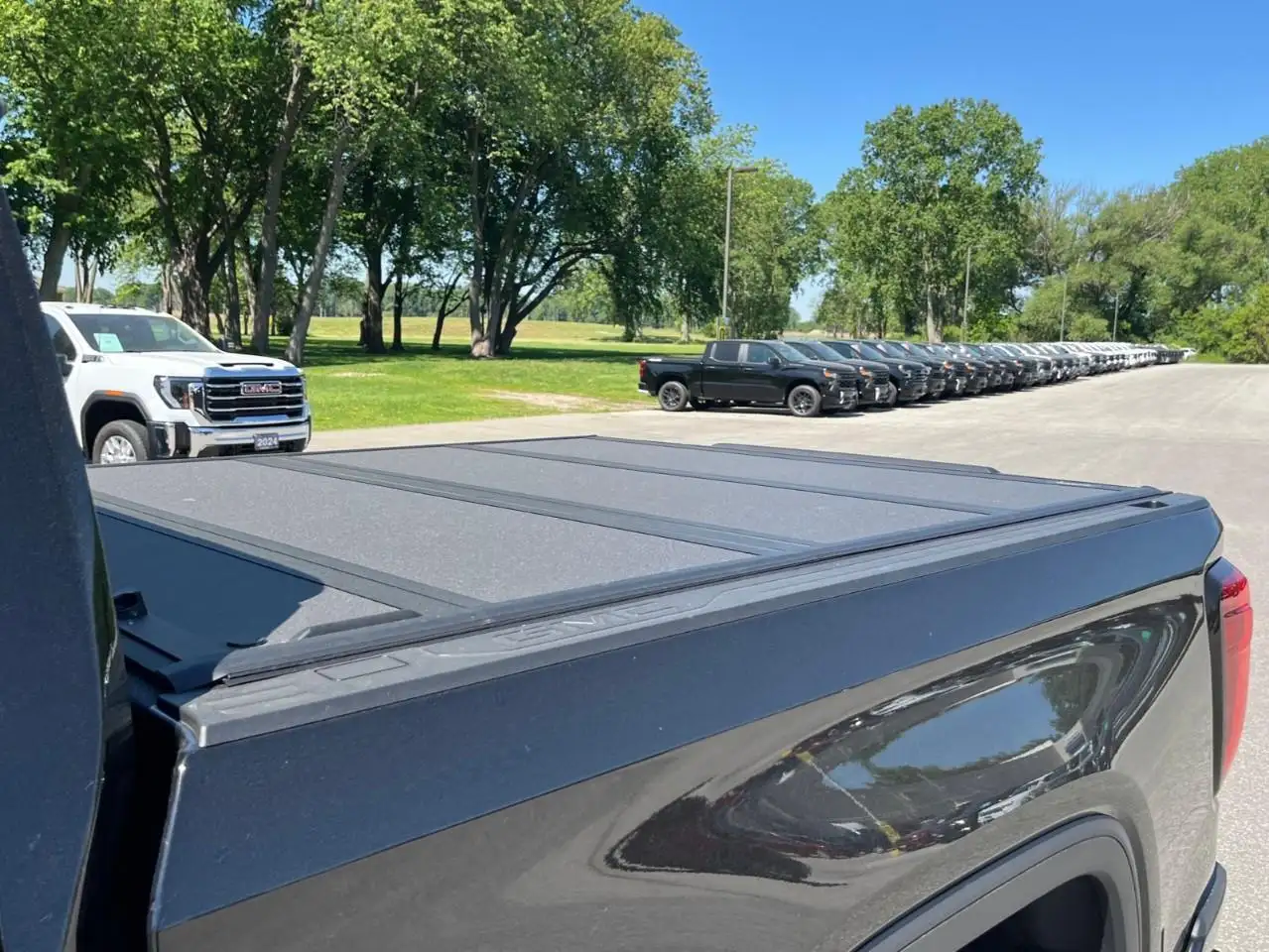 GMC Sierra 1500 снимка GMC Sierra 1500