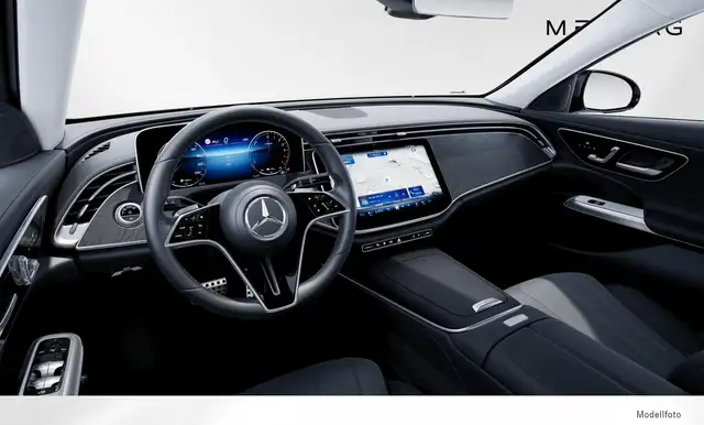 Mercedes-Benz E 300 de 4MATIC T-Modell Ansicht 4