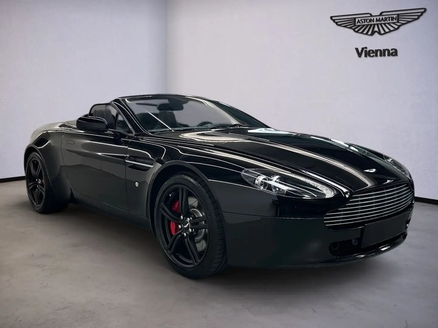 Aston Martin Vantage Roadster / 4,7L / Jet Black Schwarz - 2