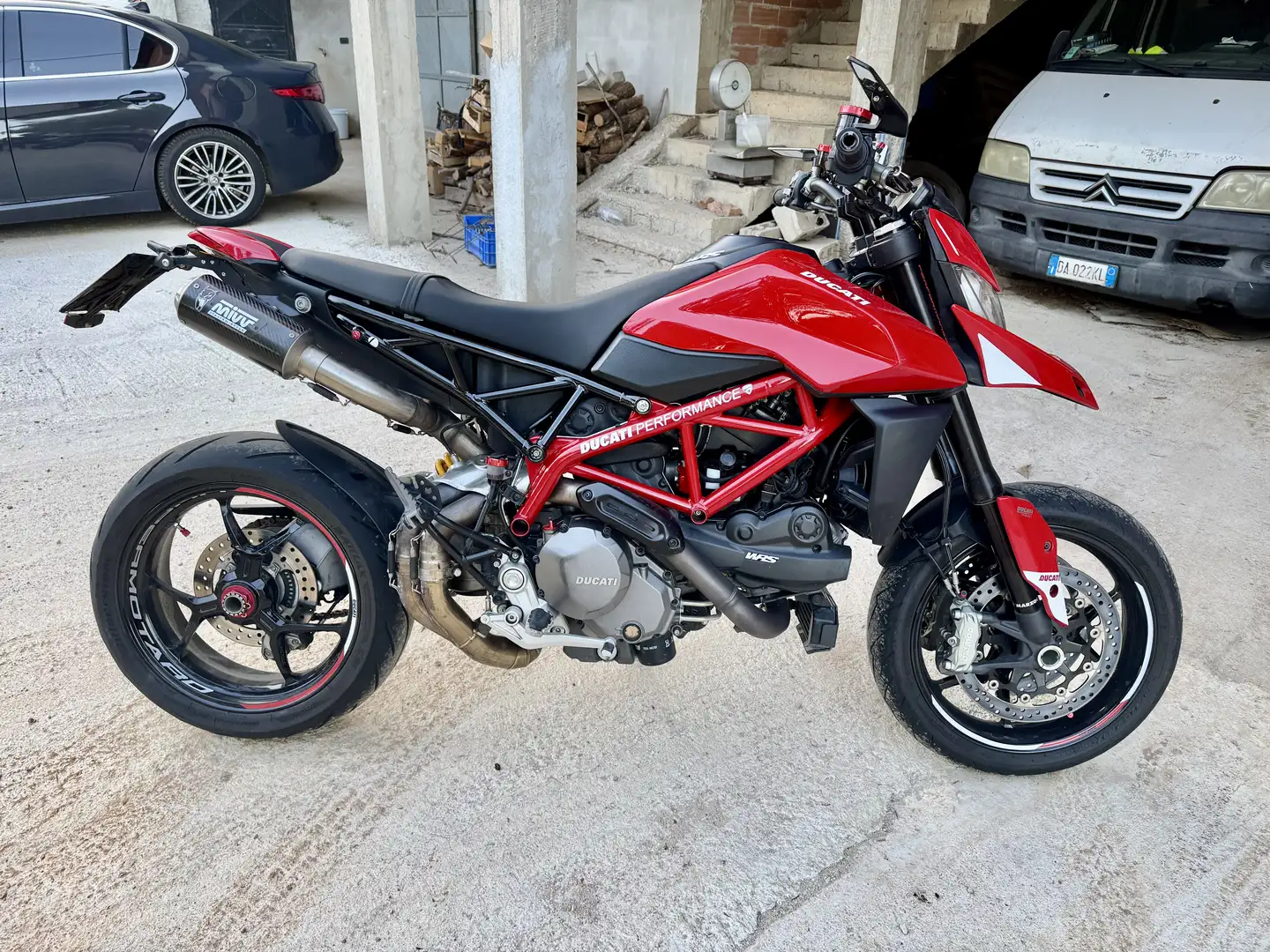 Ducati Hypermotard 950 base - 2