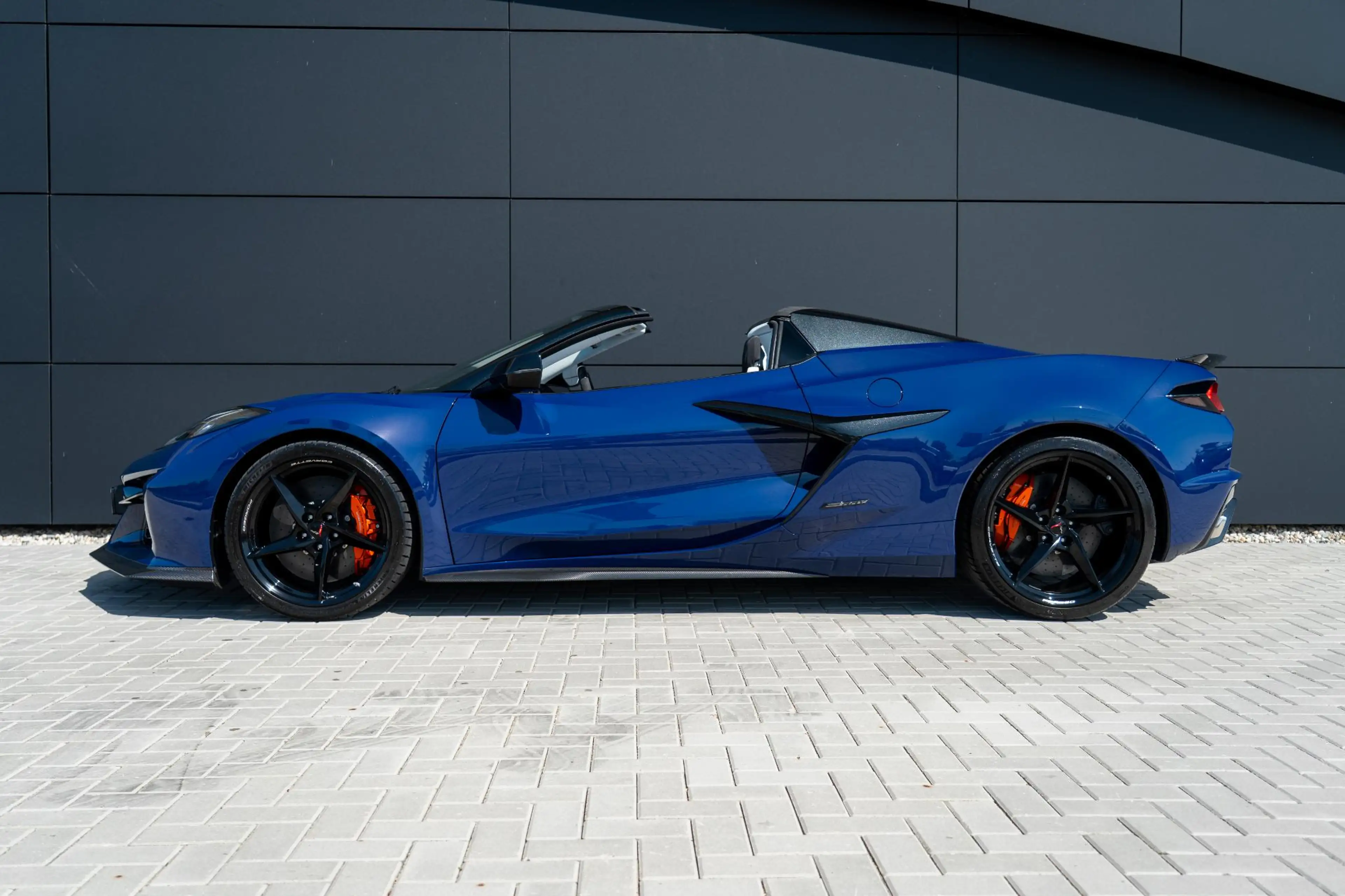 Corvette E-Ray C8 3LZ Convertible Sky Cool interieur | Carbon fib — photo 10