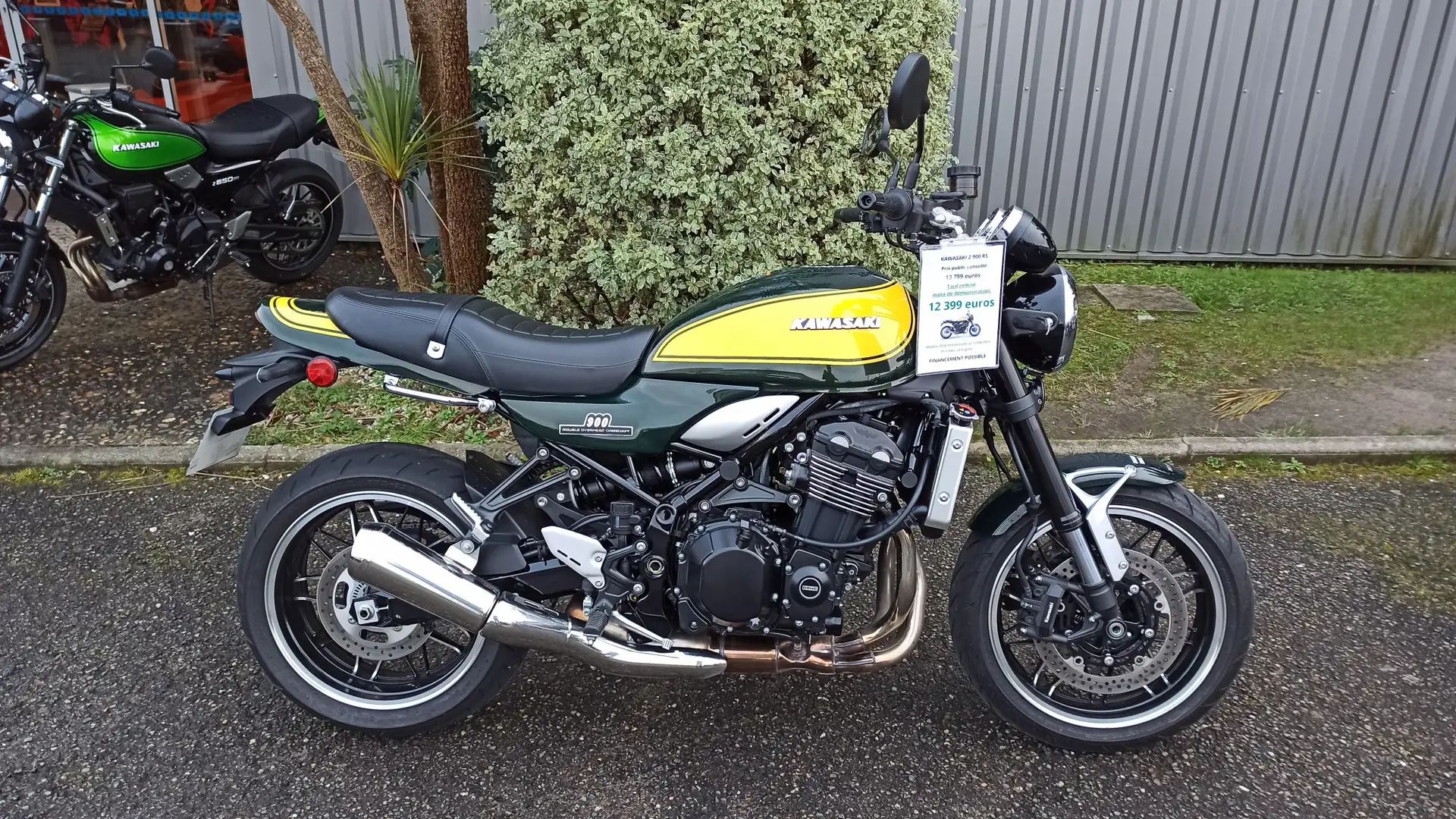 Kawasaki Z 900 Verde - 2