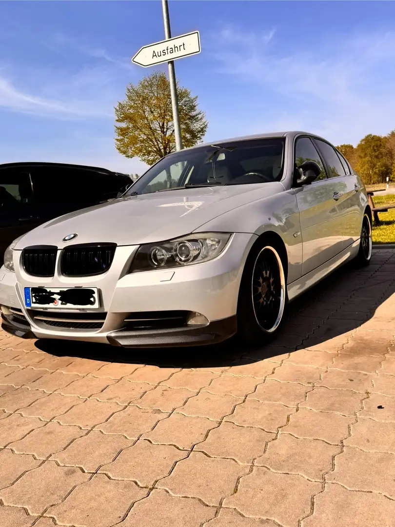 BMW 325 325i - 2