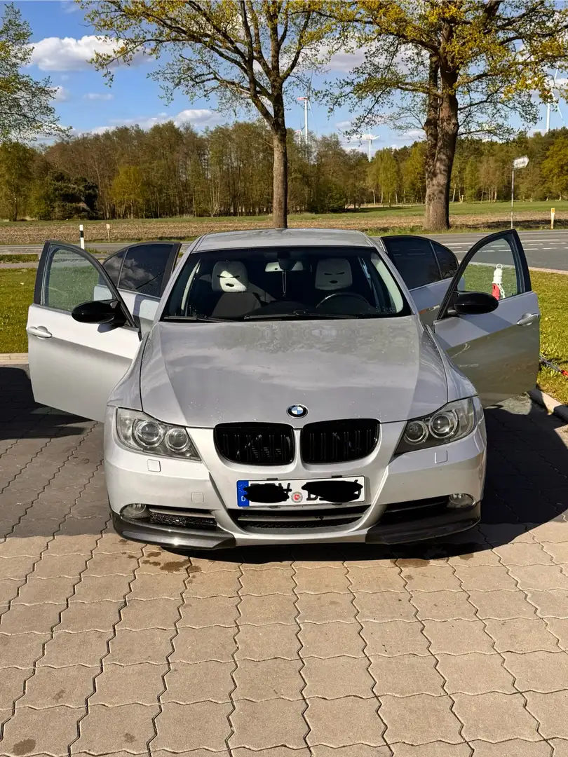 BMW 325 325i - 1