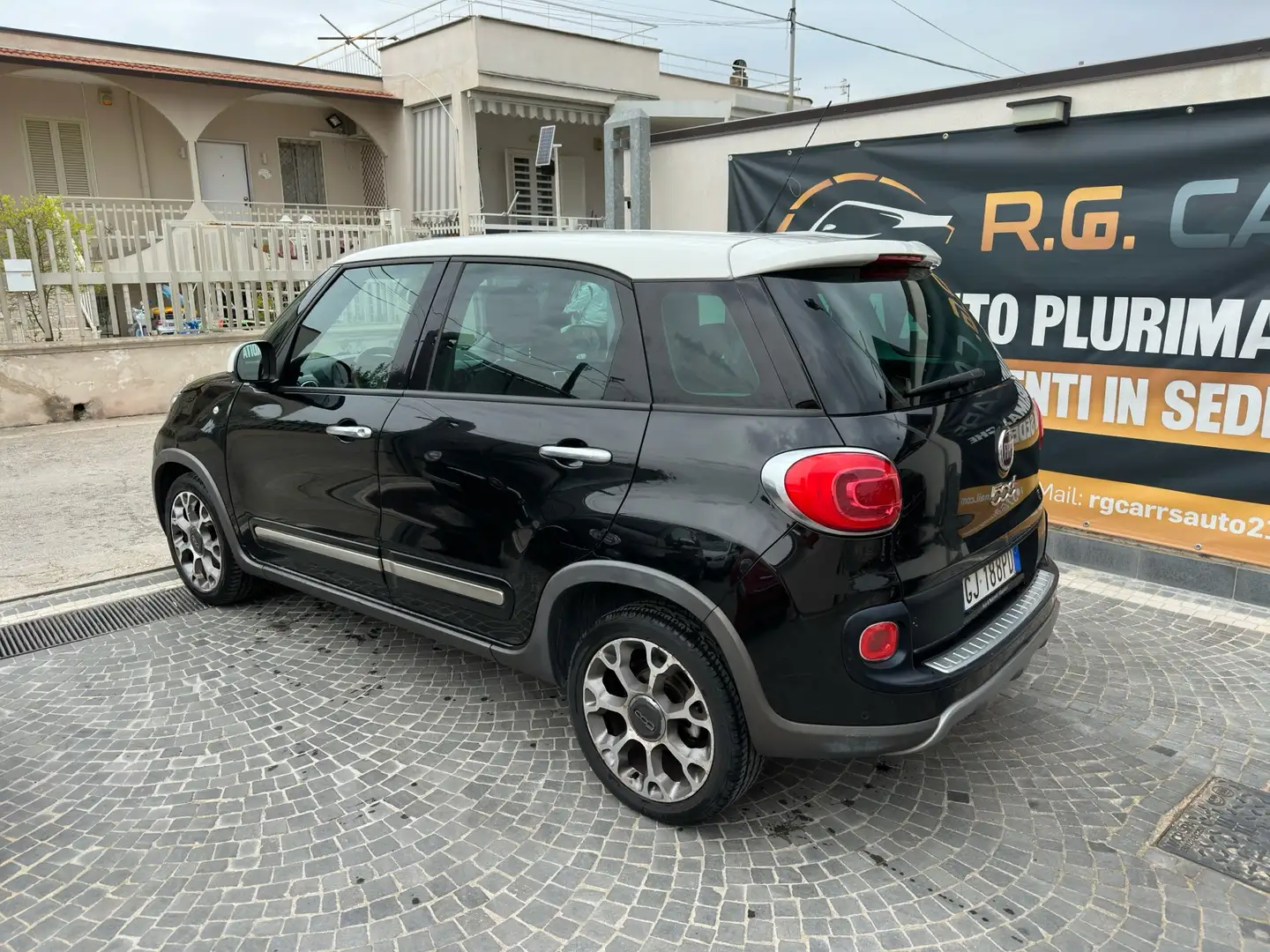 Fiat 500L 1.6 cross 120cv Černá - 2