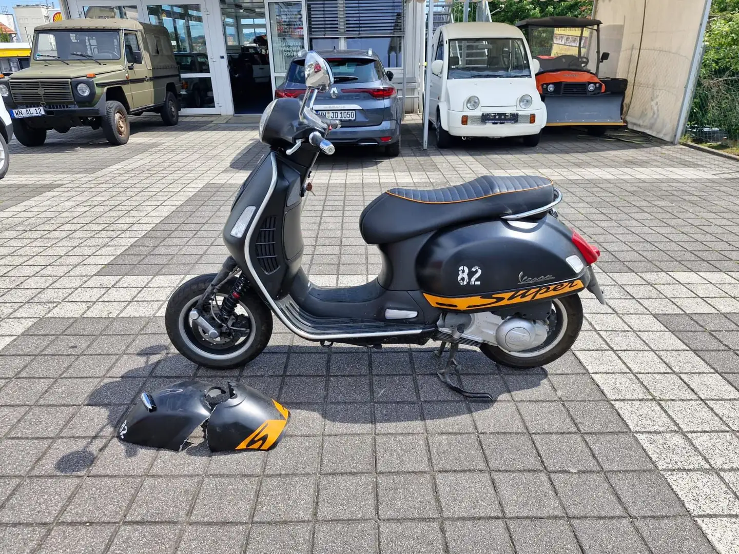 Vespa 300 GTS Super Sport - Im Unfallzustand Zwart - 1
