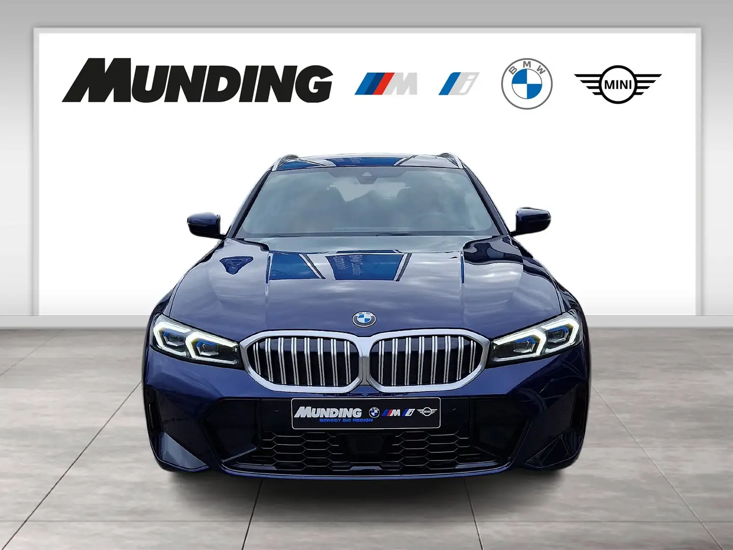 BMW 330 i xDrive A Touring M-Sport PanoDach|HUD|Navi|Hi-Fi Kék - 2
