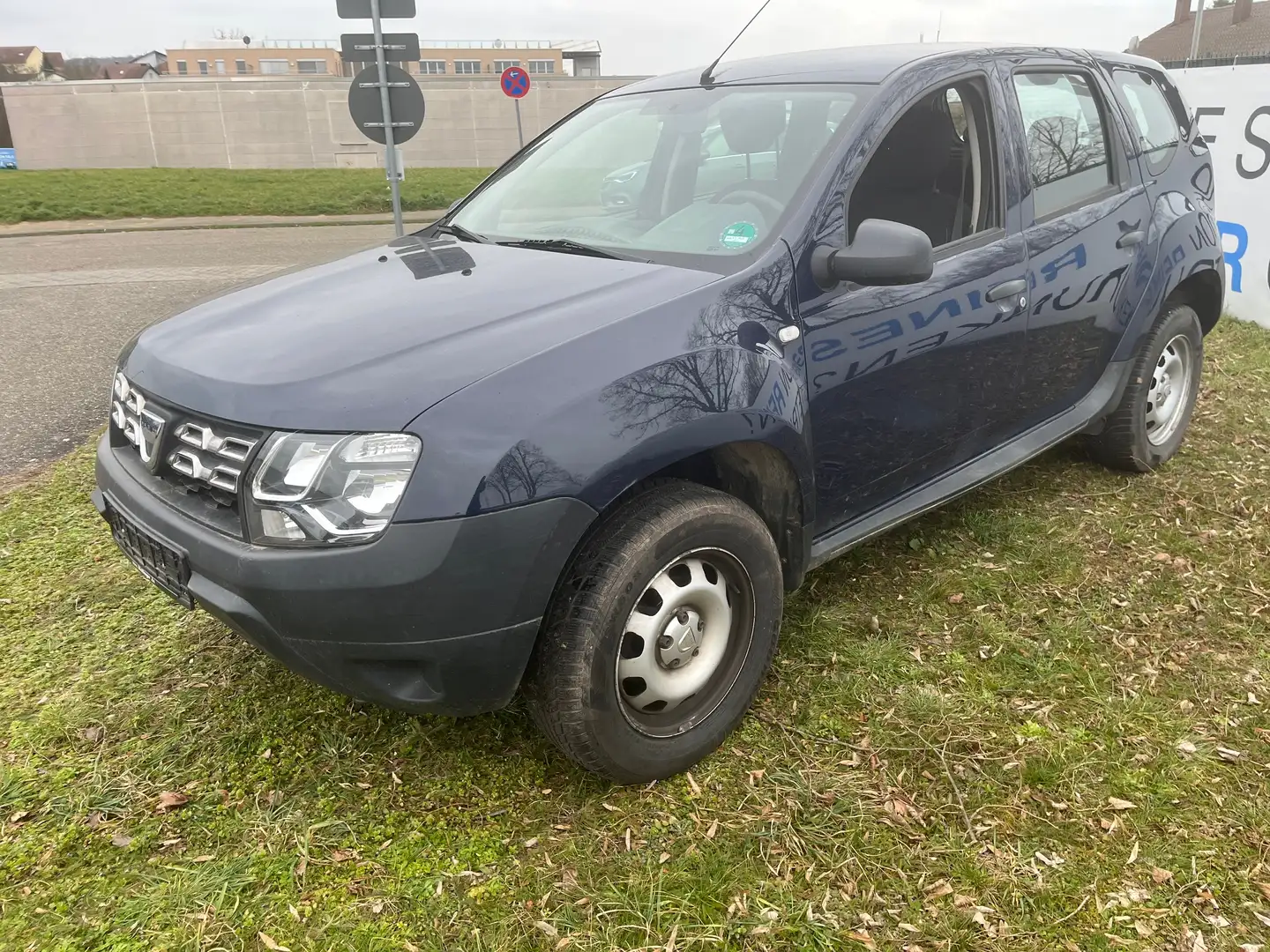 Dacia Duster Essentiel Läuft unrund Geht im Stand Aus Blau - 2