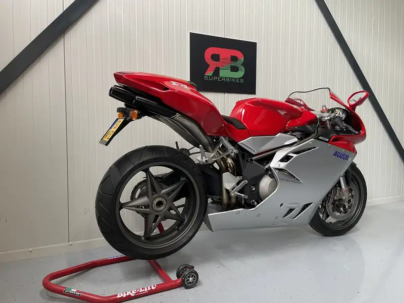 MV Agusta F4 750 - foto 2