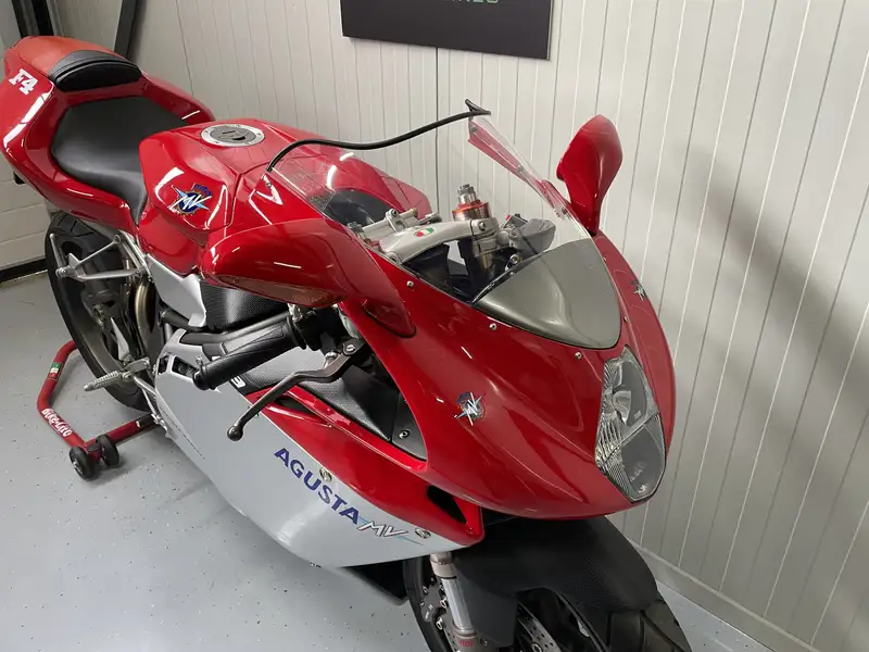 MV Agusta F4 750 - foto 5